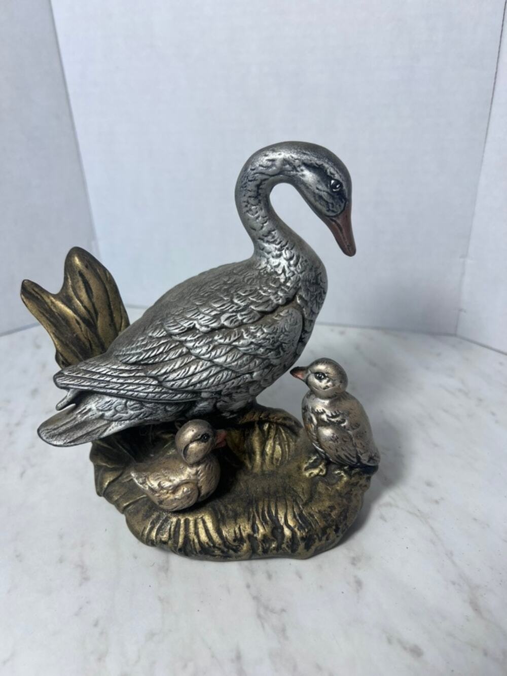 "Vintage 1982 Signed Ceramic Duck Family Figurine – Artisan Hand-Painted